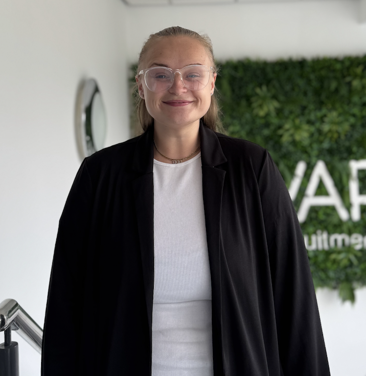 Kim Dainty - Energy Recruitment Specialist